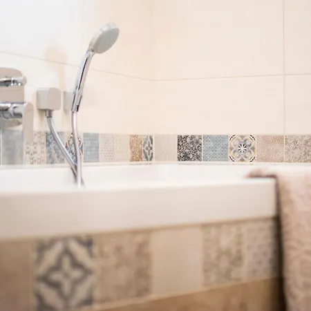 בית הארחה Gaestehaus Erika - By Mynests 4*