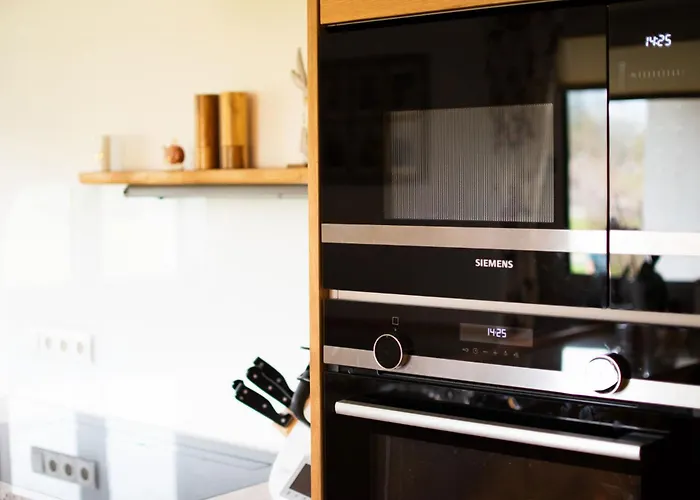 Gaestehaus Erika - By Mynests בית הארחה 4*