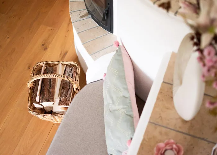 Gaestehaus Erika - By Mynests בית הארחה שלאדמינג